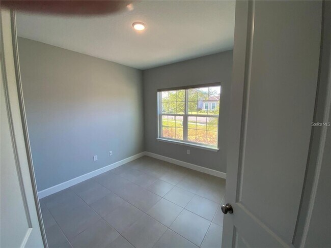 Building Photo - 3958 Carrick Bend Dr