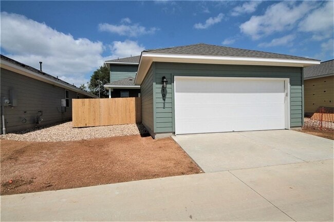 Building Photo - 1932 Cypress Gate Dr