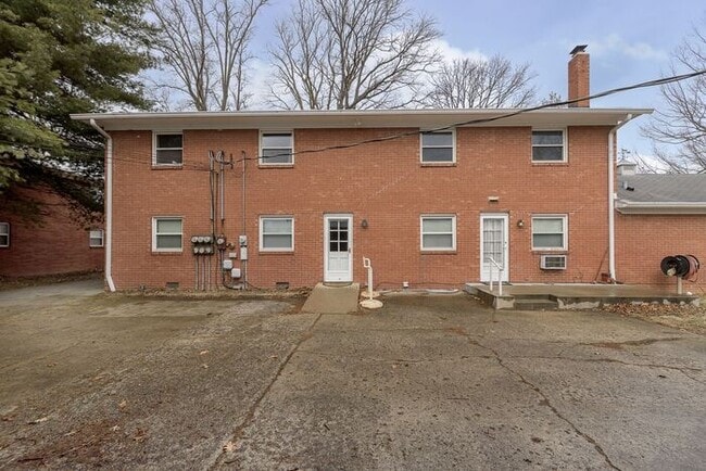 Building Photo - 5801 W 25th St