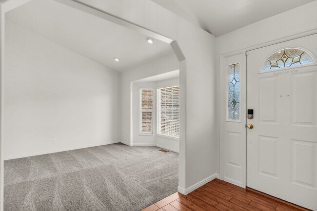 Building Photo - 1468 Flint Meadow Dr