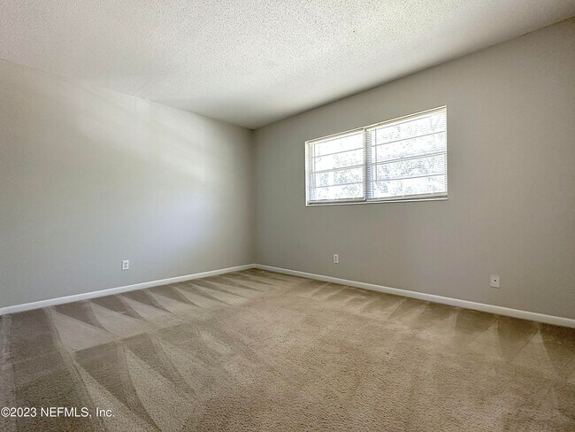 Building Photo - 4390 Herschel St