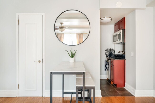 Building Photo - 240 W 73rd St