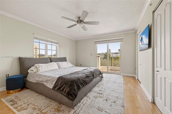 Building Photo - 300 Euclid Ave