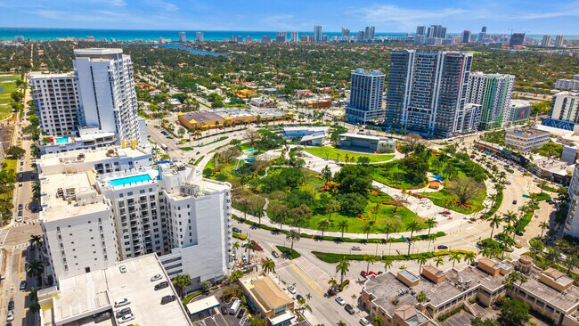 Building Photo - 1830 Radius Dr