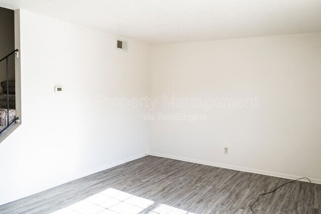 Building Photo - 3104 E Gov John Sevier Hwy