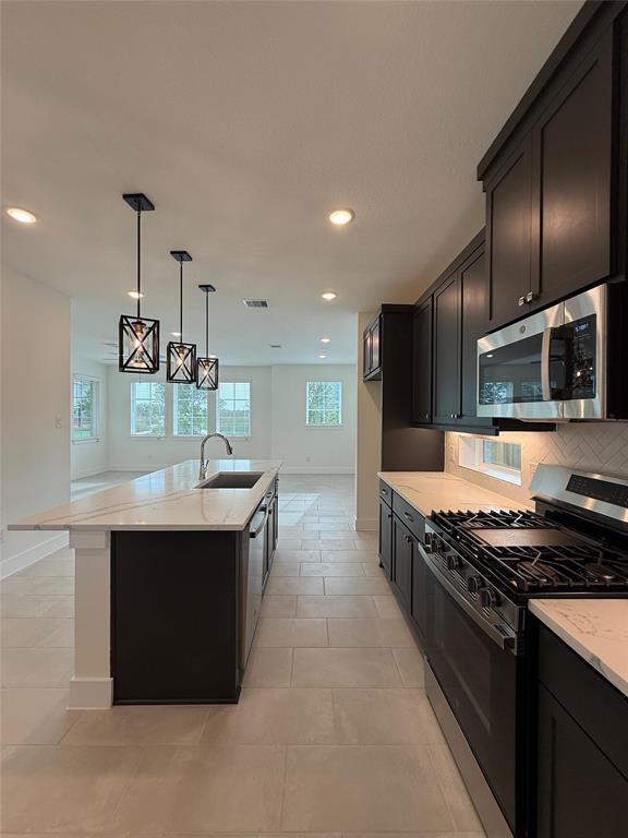 Building Photo - 7714 Meadow Mouse Ln
