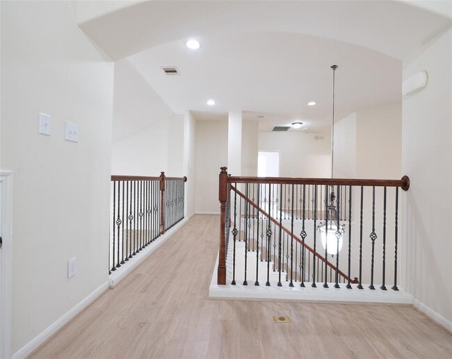 Building Photo - 12802 Flat Creek Dr