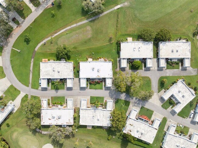Building Photo - 3942 Trophy Blvd