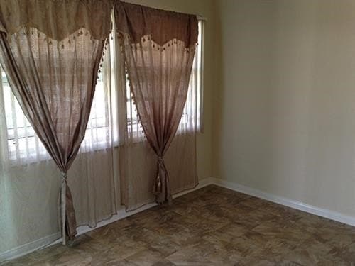 Building Photo - 10600 S Inglewood Ave