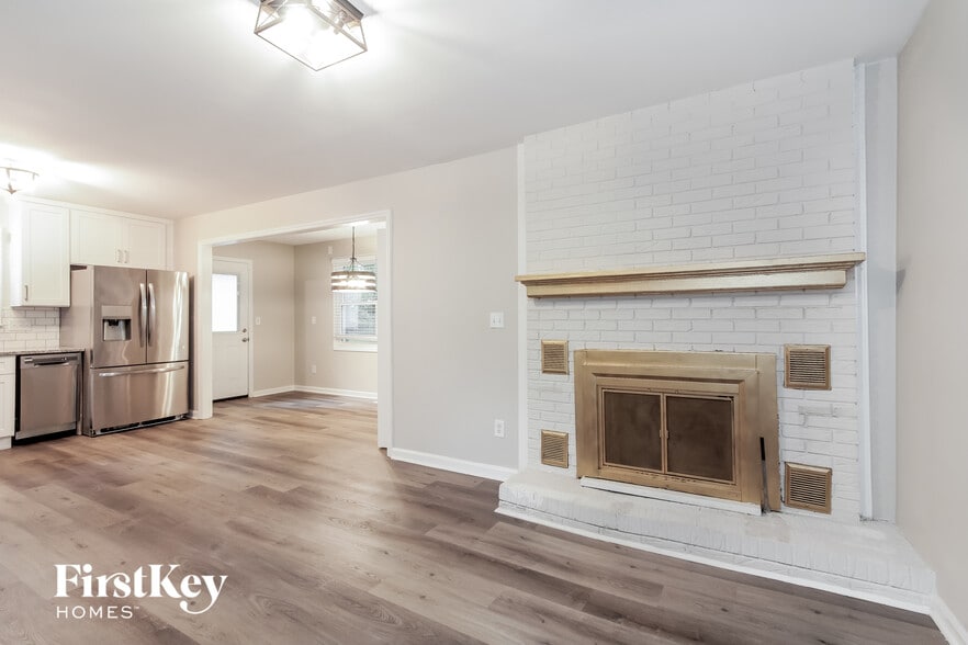 Building Photo - 2432 Kendrick Ave