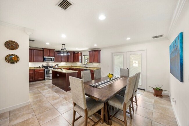 Building Photo - 3BR Smart Solar Home Near Eglin & Hurlburt AFB in Fort Walton Beach!