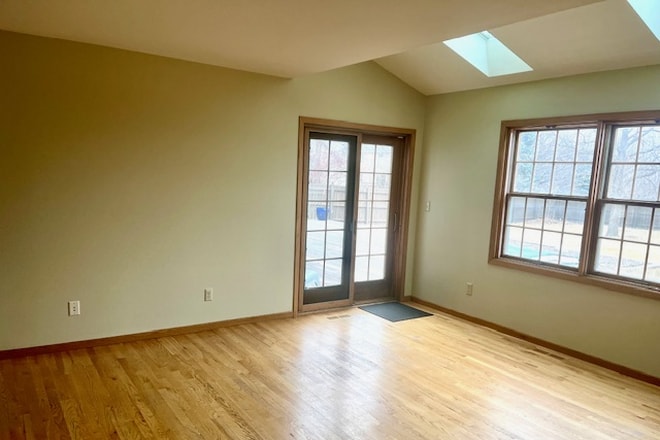 Building Photo - 1382 Santa Fe Dr