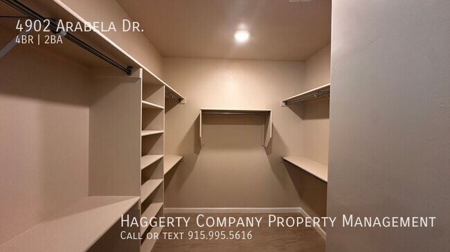 Building Photo - 4902 Arabela Dr