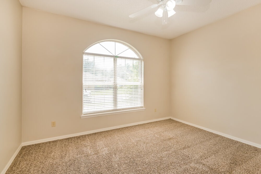 Building Photo - 9157 Camshire Dr