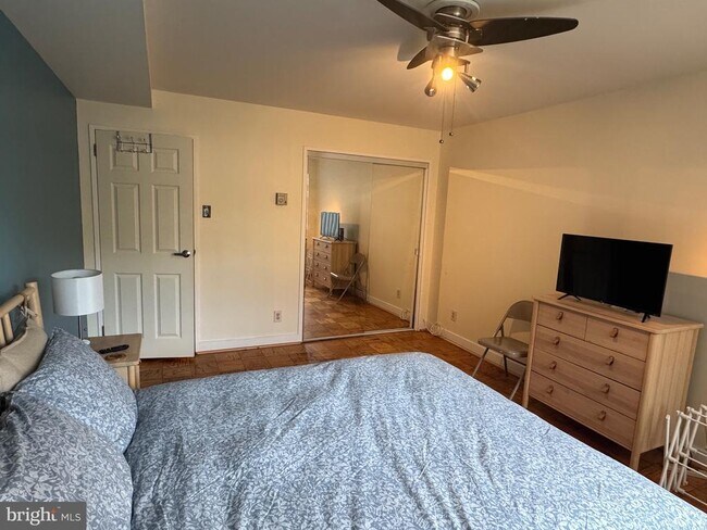 Building Photo - 1900 Lyttonsville Rd