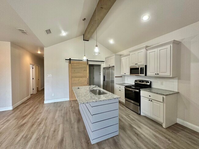 Building Photo - 1604 102nd St