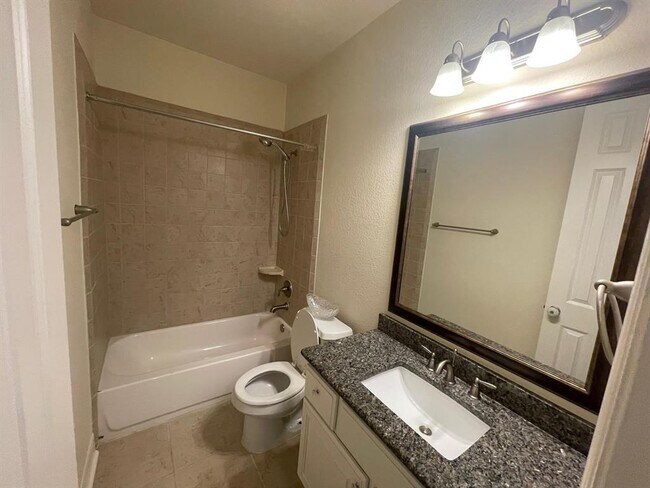 Building Photo - 3903 Birch Vale Ln