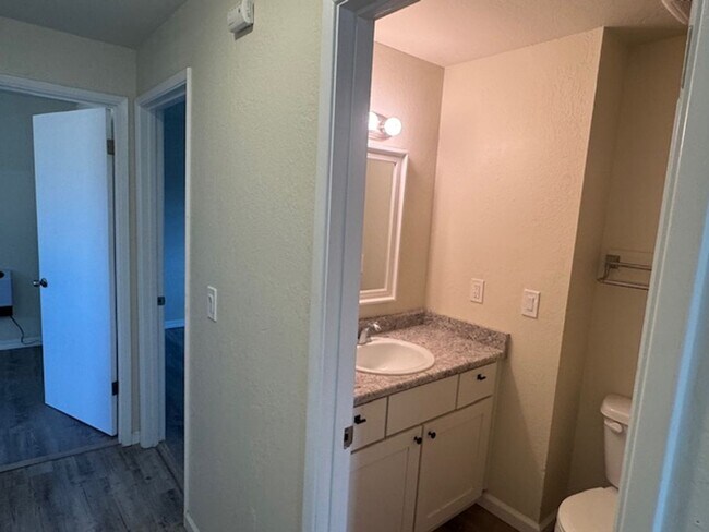 Building Photo - 3007-3009 JUANIPERO