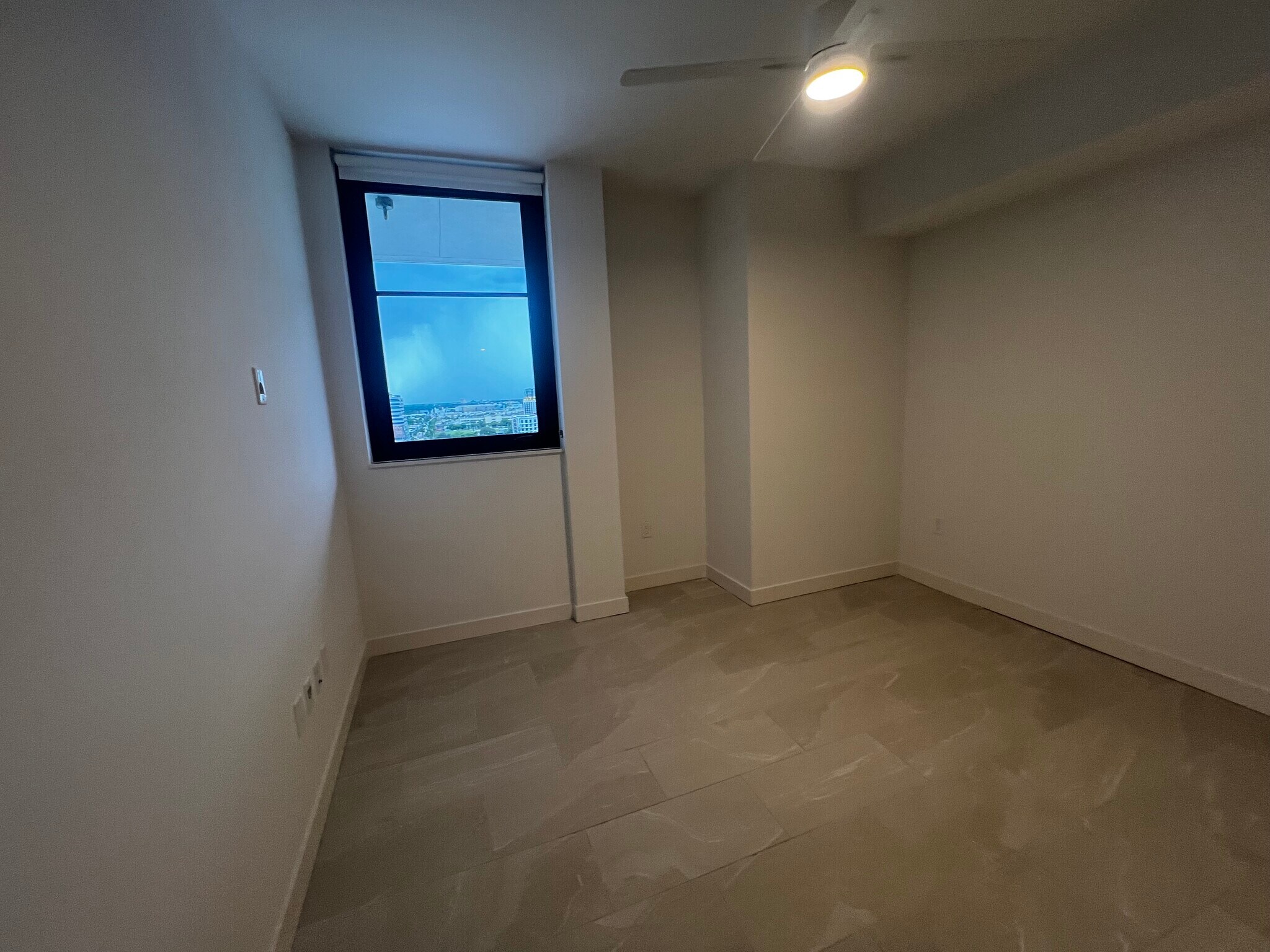 Building Photo - 132 NE 22nd St