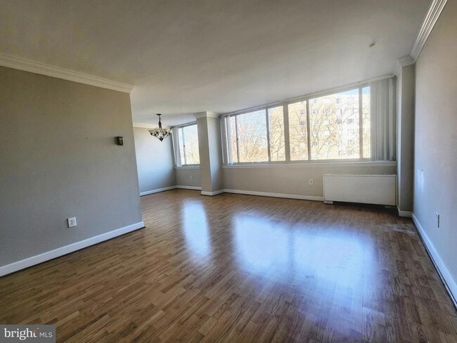 Building Photo - 5565 Columbia Pike