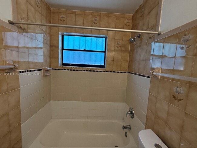 Building Photo - 1048 NW 32nd Pl