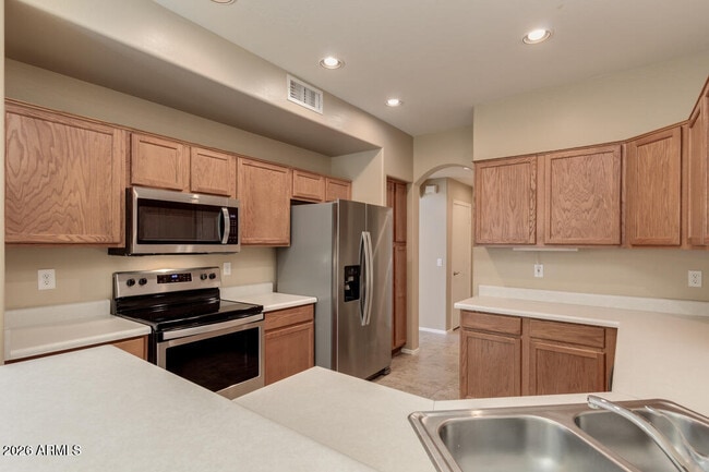 Building Photo - 7230 E Knoll St