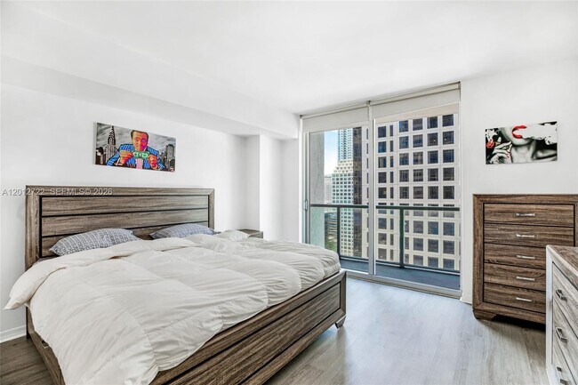 Building Photo - 500 Brickell Ave