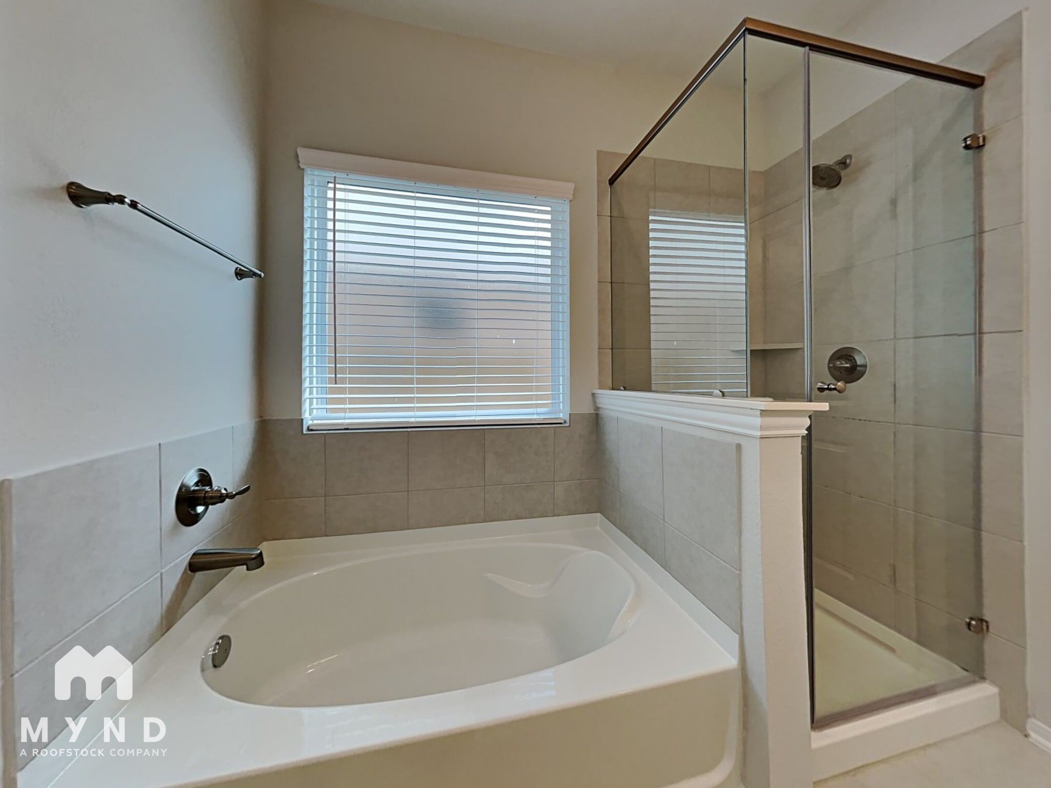 Building Photo - 13217 Villa Sola Dr