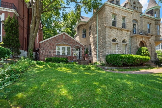Building Photo - 2164 Lafayette Ave