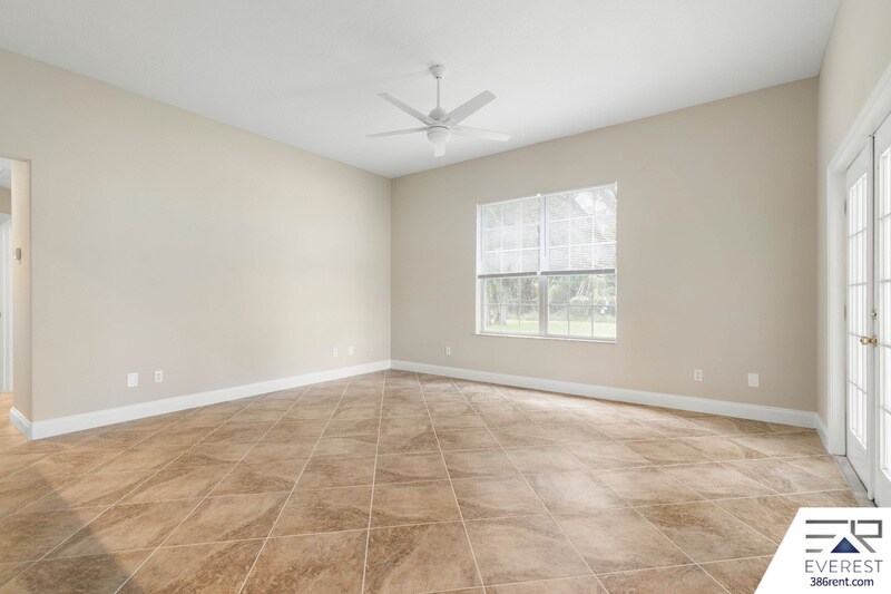 Building Photo - 25 Rainbrook Dr