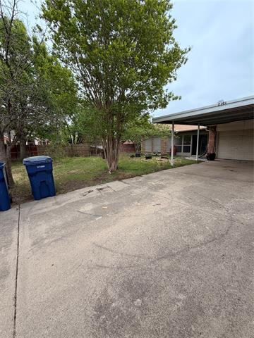 Building Photo - 2101 Meredith Ln