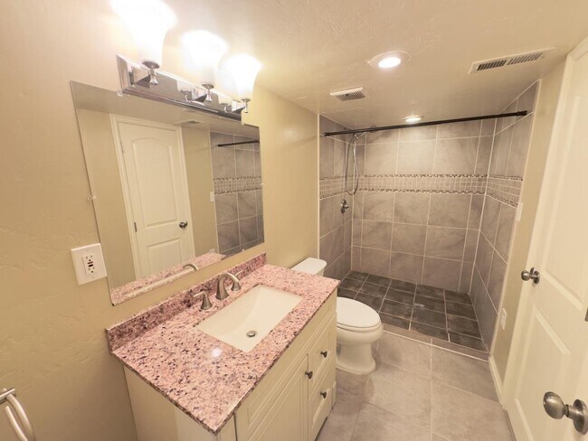 Building Photo - 1078 Cinnamon Ridge Dr