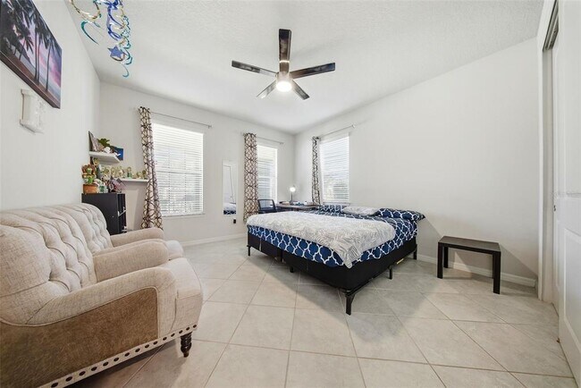 Building Photo - 18930 Willowmore Cedar Dr