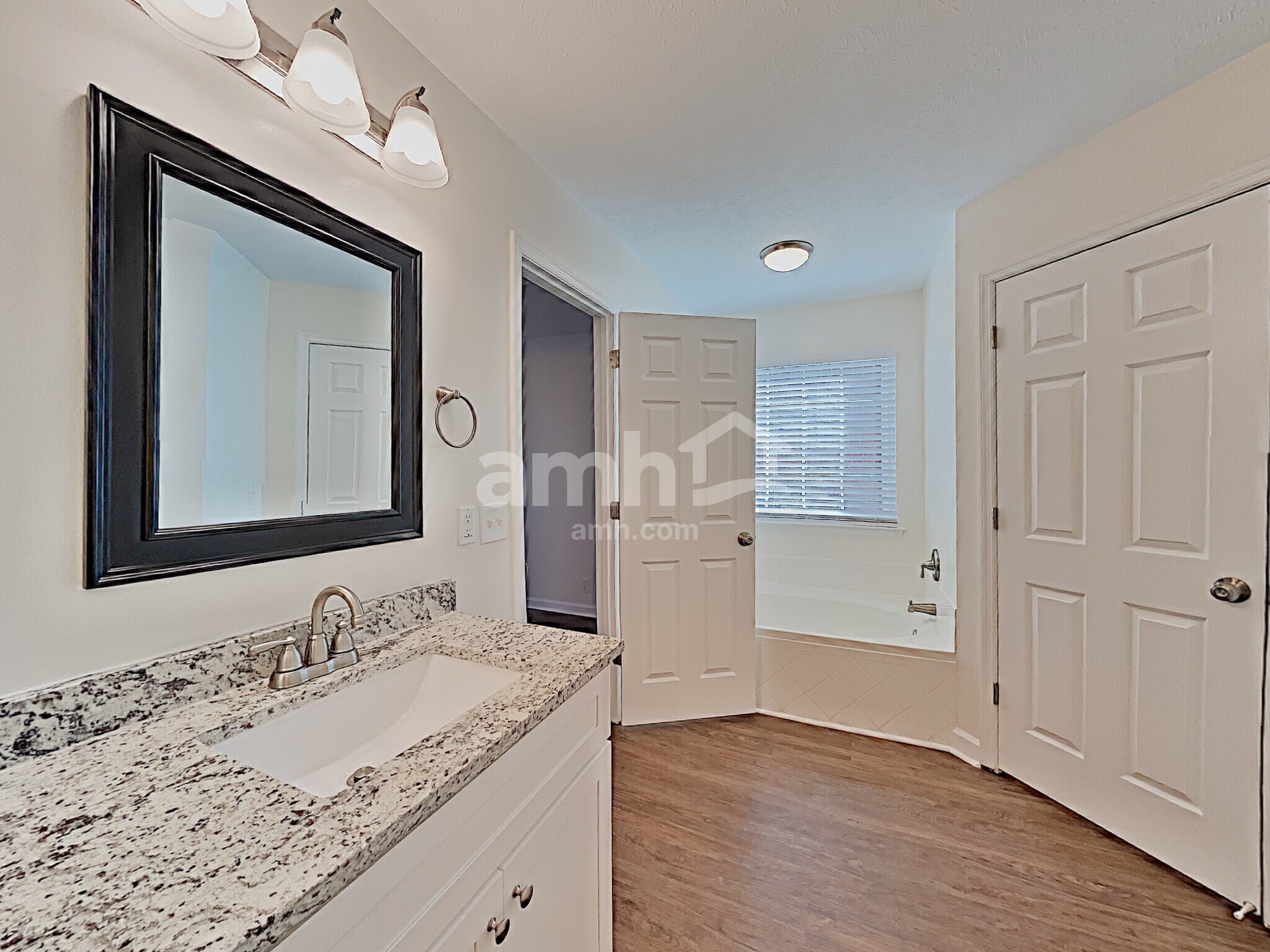 Building Photo - 3429 White Pine Dr