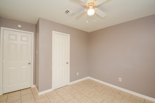 Building Photo - 8607 Crystal Cove Cir