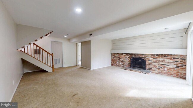 Building Photo - 12043 Stoneford Dr