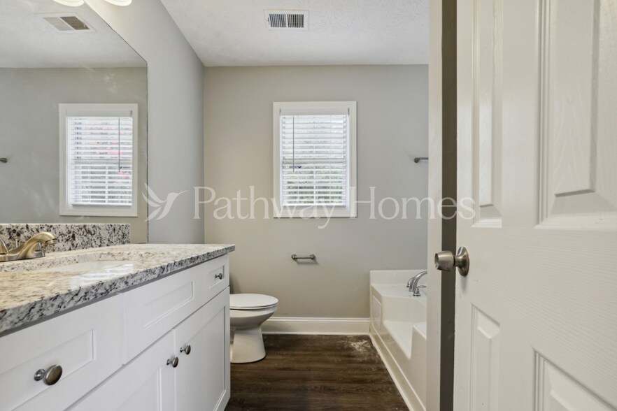 Building Photo - 762 Bostonian Way SW