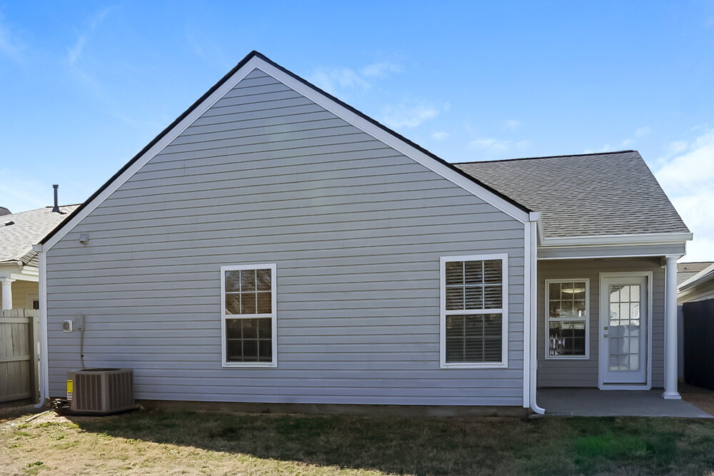 Building Photo - 550 Hill Crest Cir
