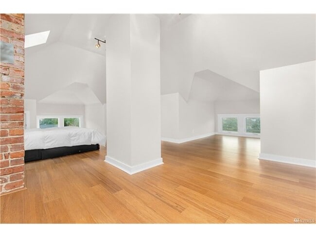 Building Photo - ar344