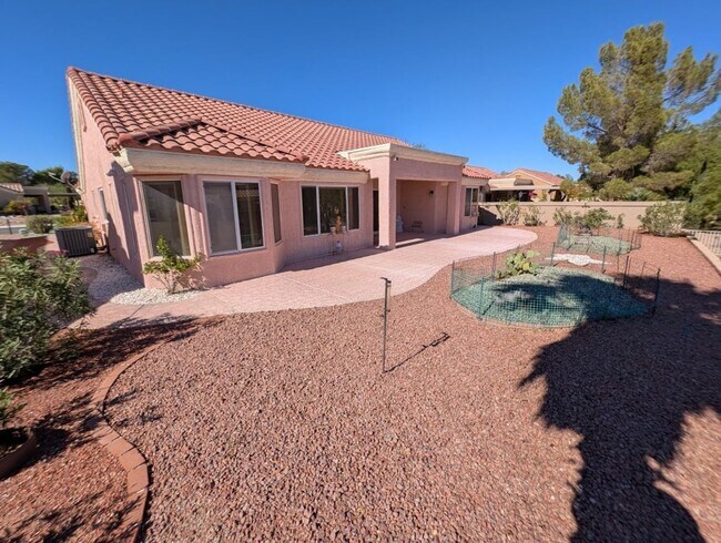 Building Photo - 2504 Sunup Dr