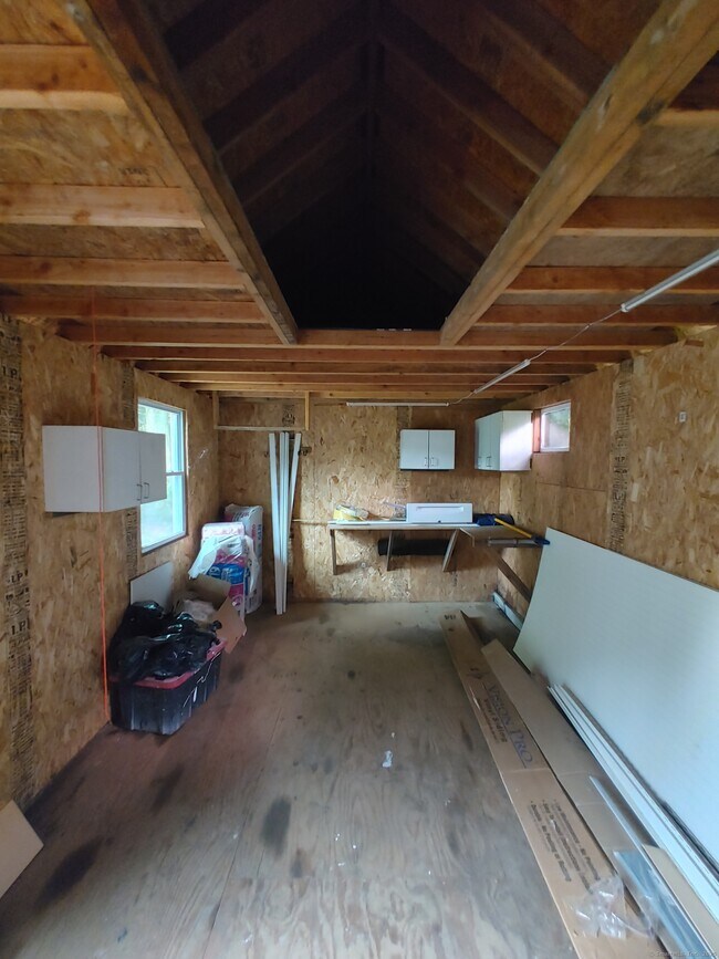 Building Photo - 15 Stock Pl