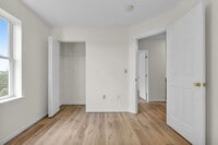Building Photo - Charming 3BR Northampton Home – Cozy Livin...