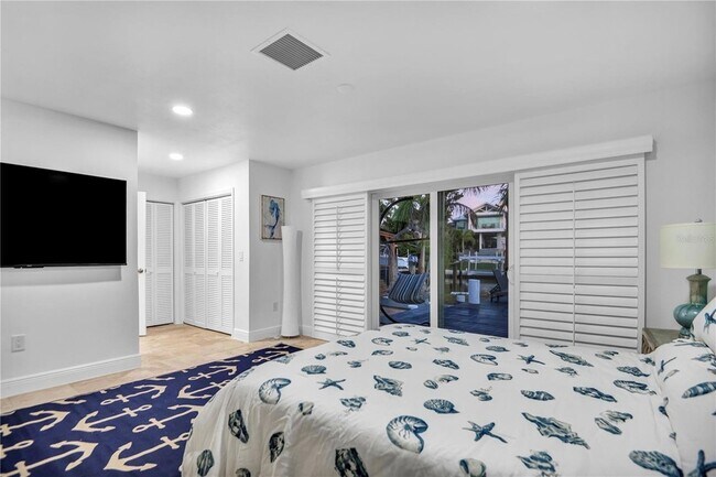 Building Photo - 31 Lands End Ln