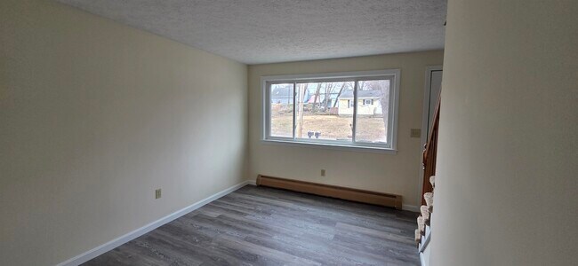 Building Photo - 35 Westland Ave