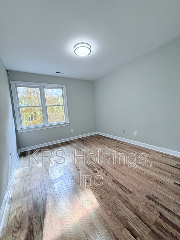 Building Photo - 213 Glen Abbey Dr