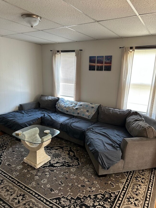 Building Photo - 173-175 Bayview