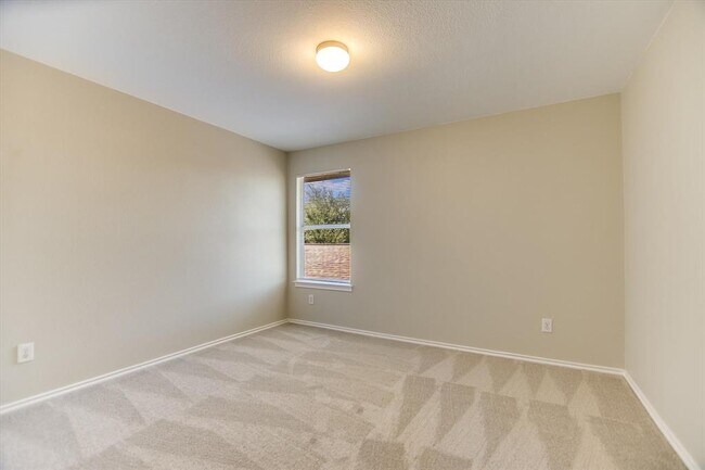 Building Photo - 3303 Barksdale Dr