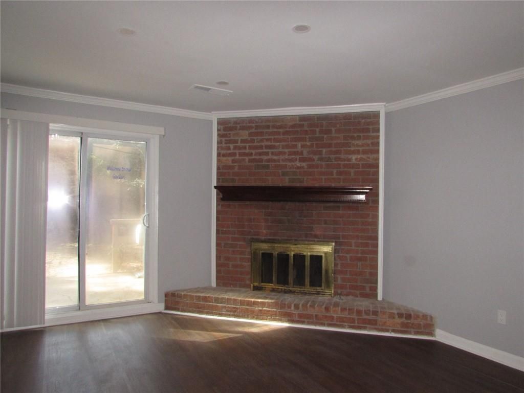 Building Photo - 1716 Twin Brooks Dr SE