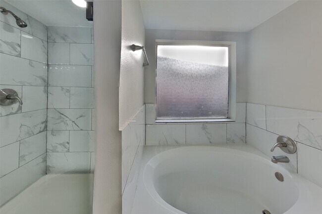 Building Photo - 1314 Buchans Dr