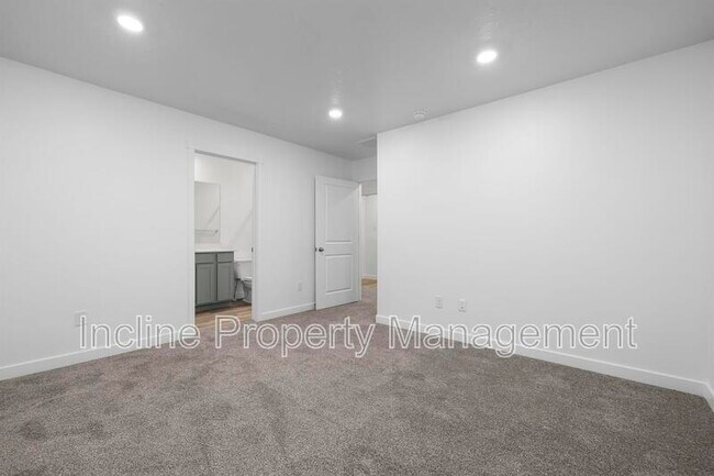 Building Photo - 282 Tack Ln